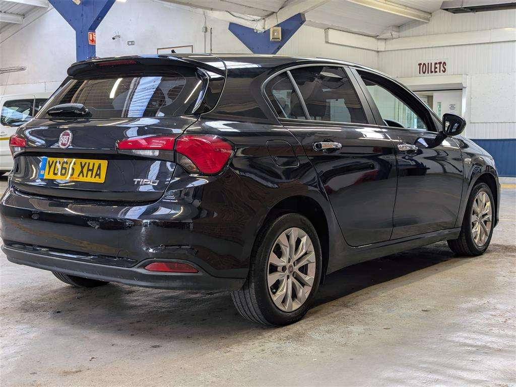 <p>2016 FIAT TIPO EASY + MULITJET</p>