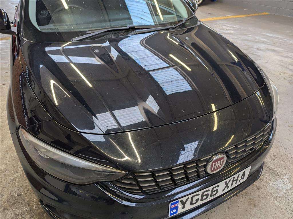 <p>2016 FIAT TIPO EASY + MULITJET</p>