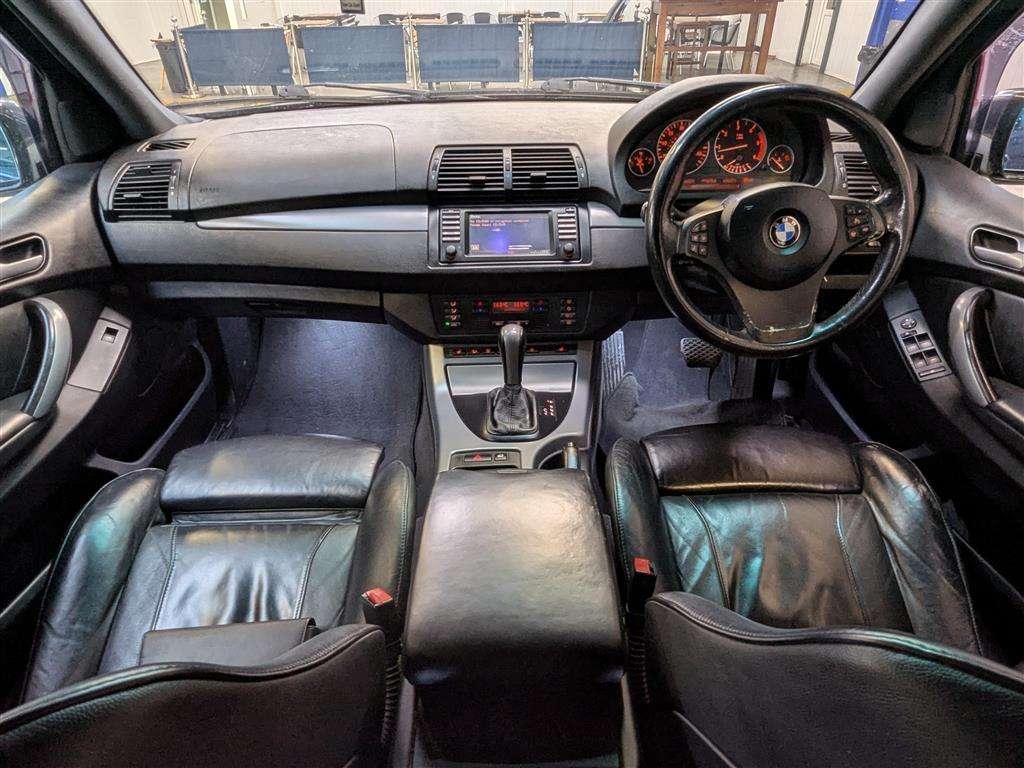 <p>2006 BMW X5 SPORT D AUTO</p>