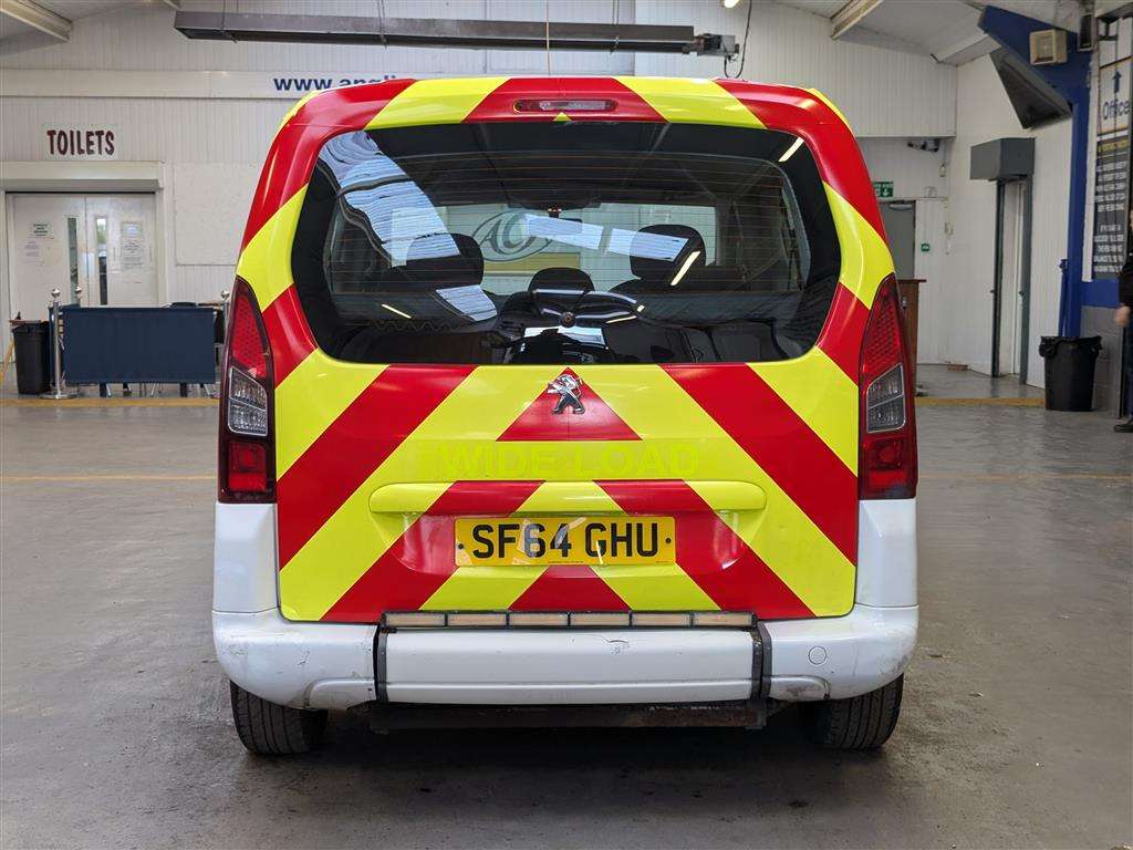 <p>2014 PEUGEOT PREMIER S</p>