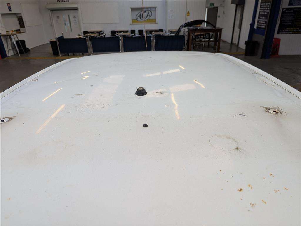 <p>2014 PEUGEOT PREMIER S</p>