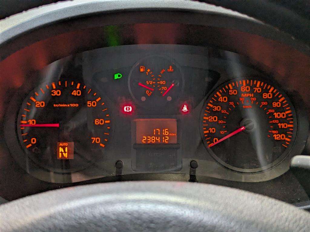 <p>2014 PEUGEOT PREMIER S</p>