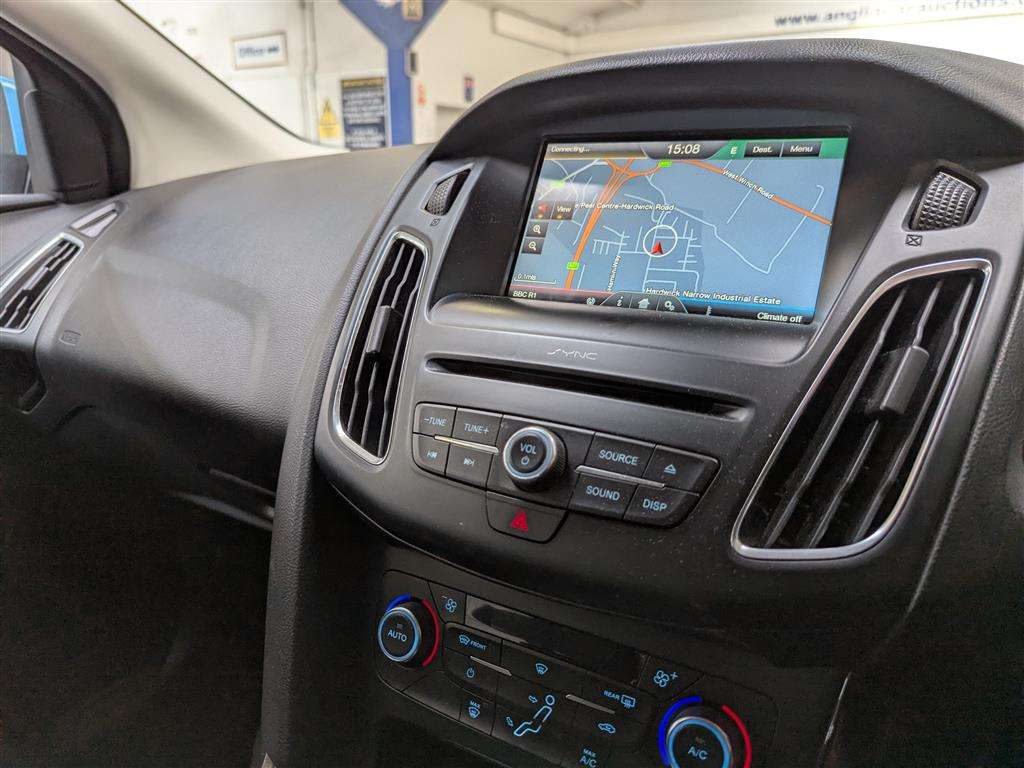 <p>2016 FORD FOCUS TITANIUM TDCI</p>