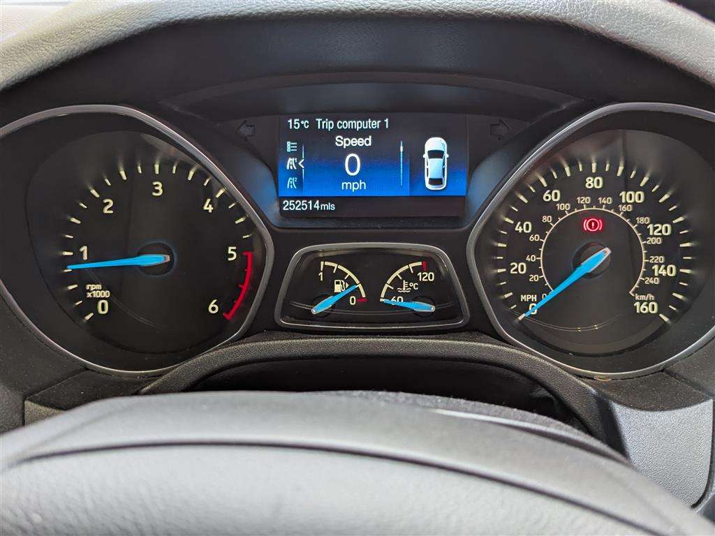 <p>2016 FORD FOCUS TITANIUM TDCI</p>