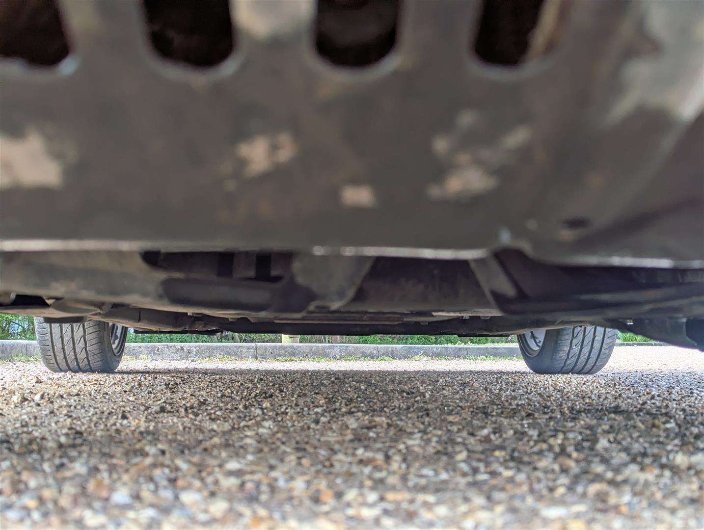 <p>2004 TOYOTA MR2 ROADSTER VVTI</p>