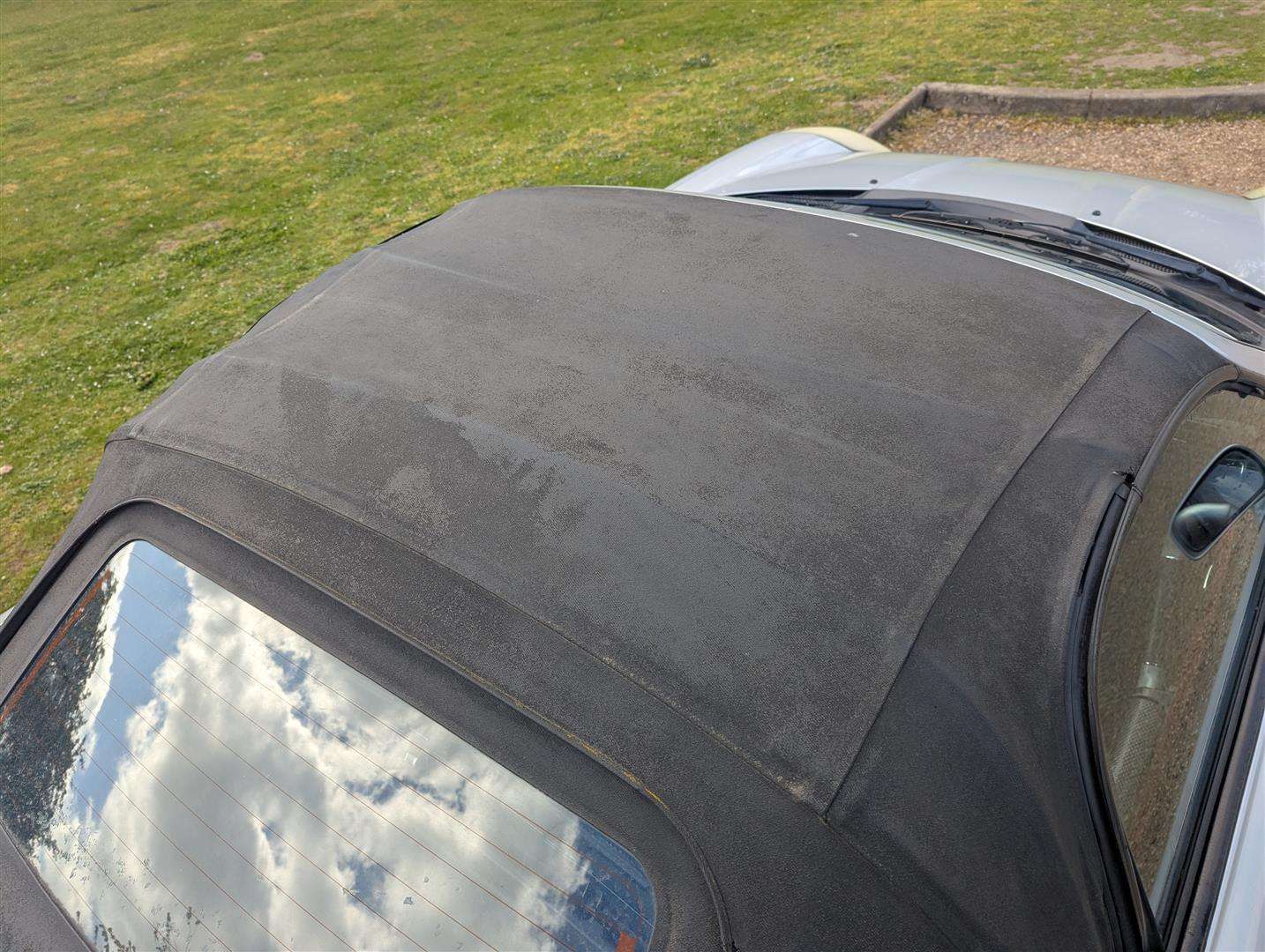 <p>2004 TOYOTA MR2 ROADSTER VVTI</p>