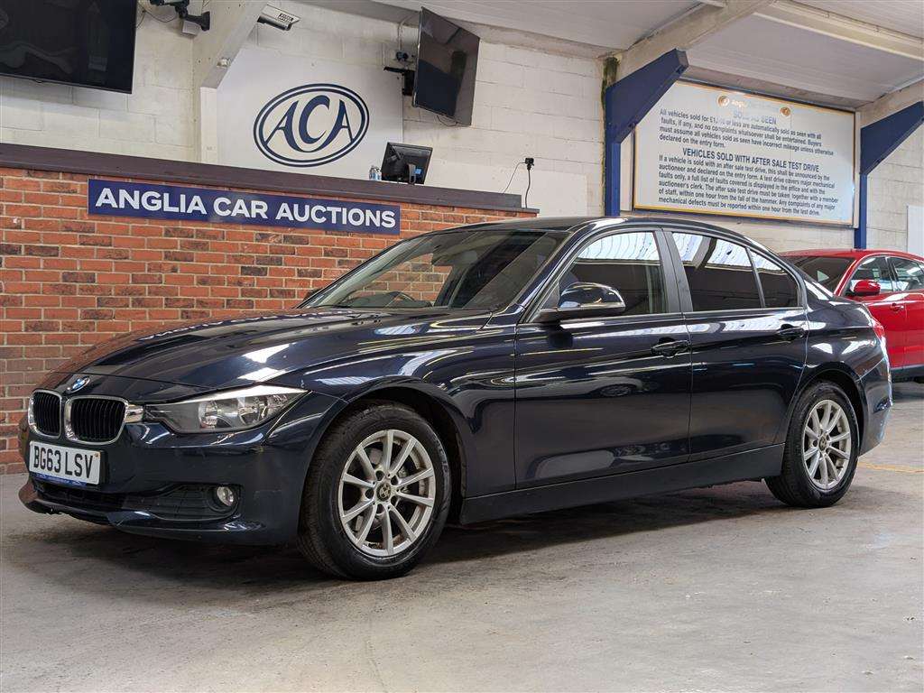 <p>2013 BMW 320D BUSINESS EFFICIENTDY</p>