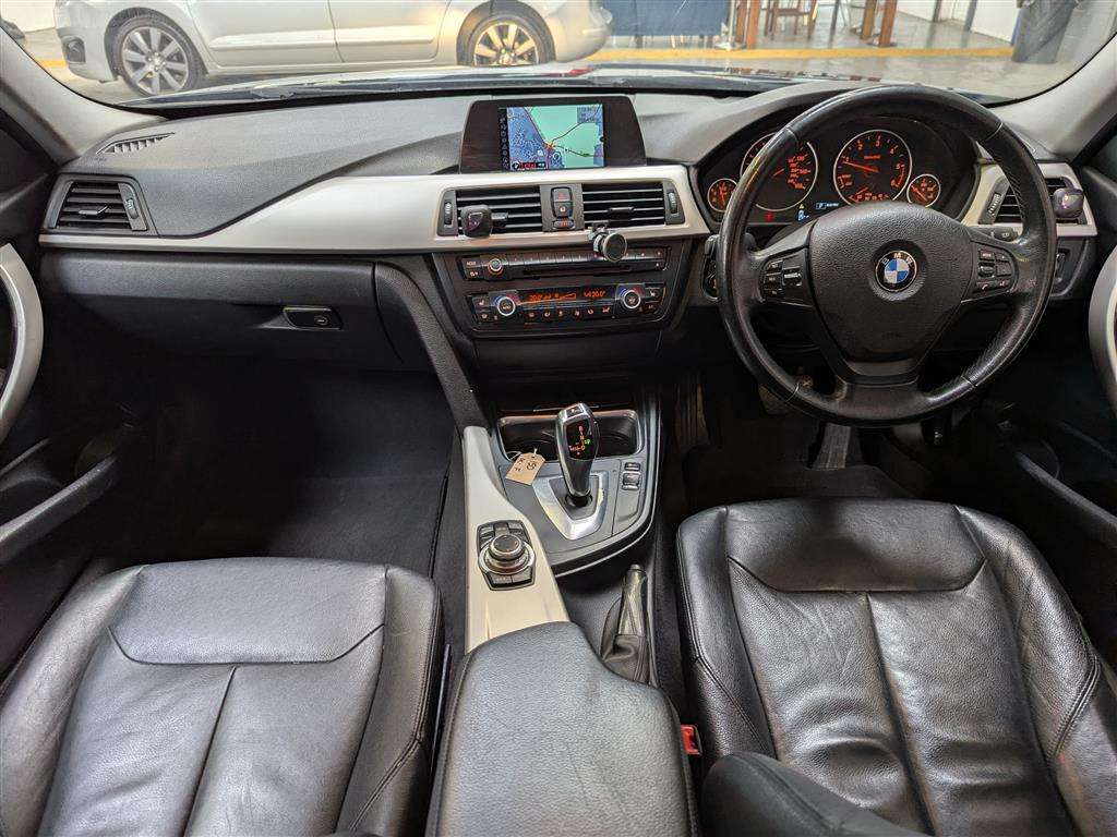 <p>2013 BMW 320D BUSINESS EFFICIENTDY</p>