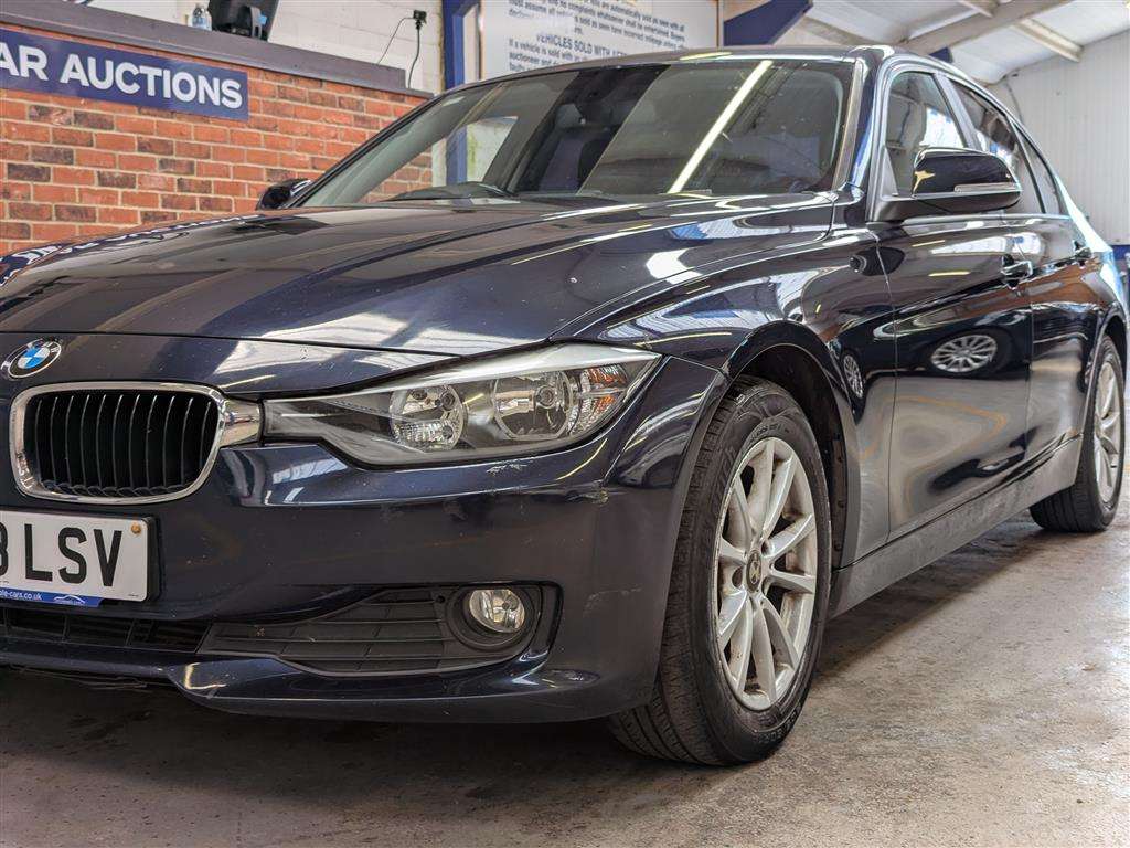 <p>2013 BMW 320D BUSINESS EFFICIENTDY</p>
