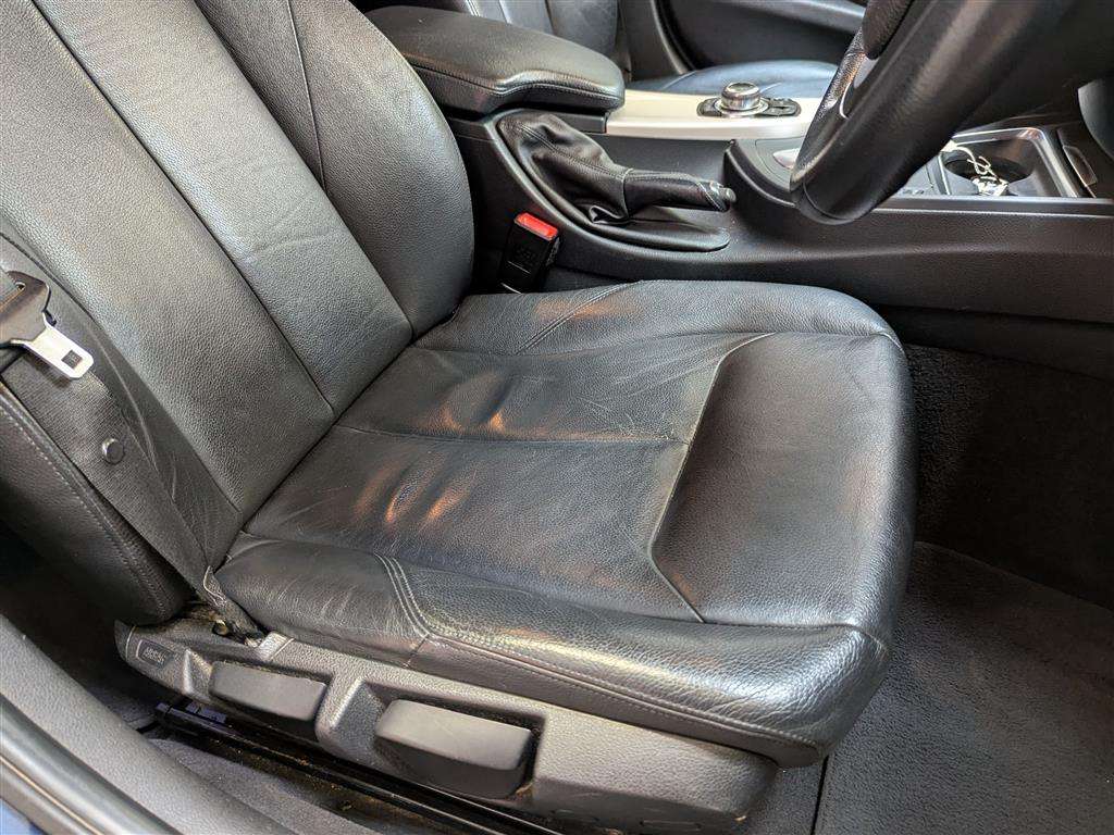 <p>2013 BMW 320D BUSINESS EFFICIENTDY</p>