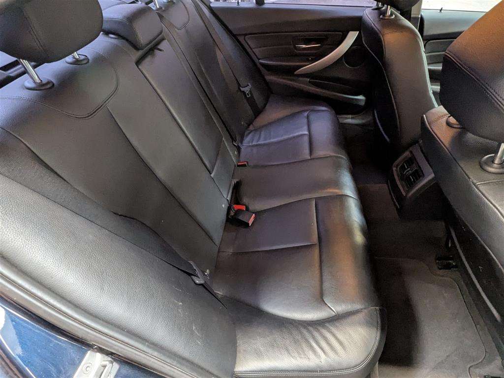 <p>2013 BMW 320D BUSINESS EFFICIENTDY</p>