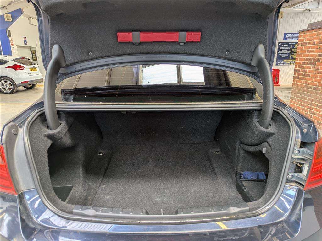 <p>2013 BMW 320D BUSINESS EFFICIENTDY</p>