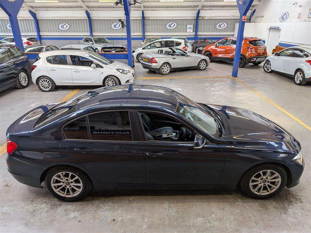 <p>2013 BMW 320D BUSINESS EFFICIENTDY</p>