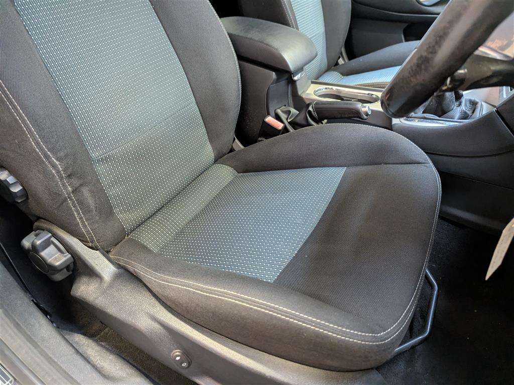 <p>2010 FORD MONDEO ZETEC TDCI 125</p>