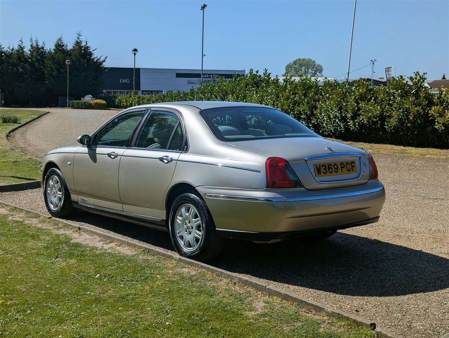 <p>2000 ROVER 75 CLUB AUTO</p>