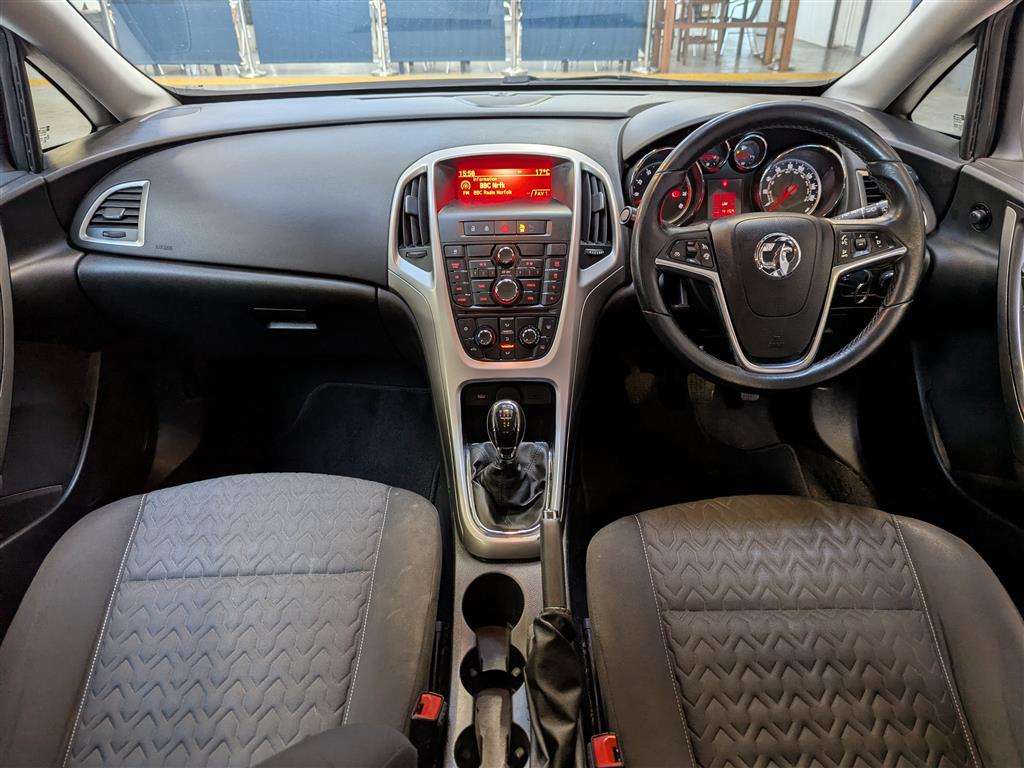 <p>2013 VAUXHALL ASTRA ENERGY</p>