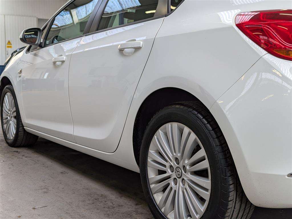 <p>2013 VAUXHALL ASTRA ENERGY</p>