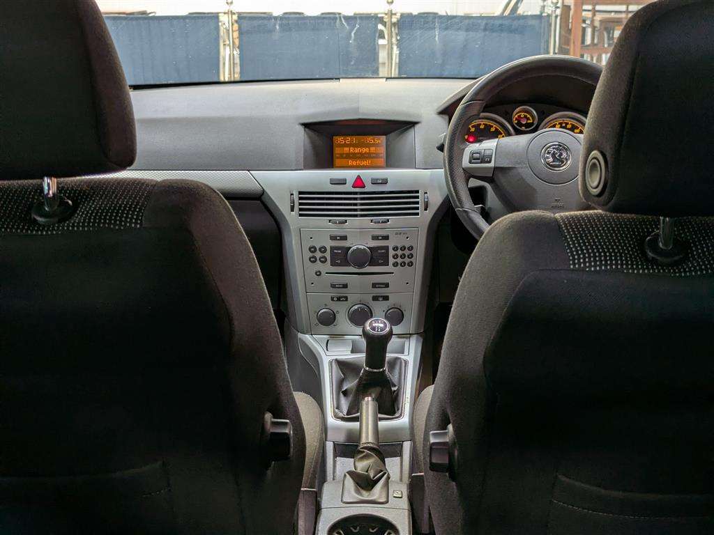 <p>2010 VAUXHALL ASTRA SRI 88</p>