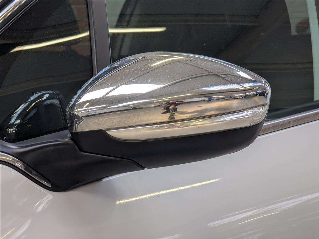 <p>2016 PEUGEOT 208 ALLURE</p>