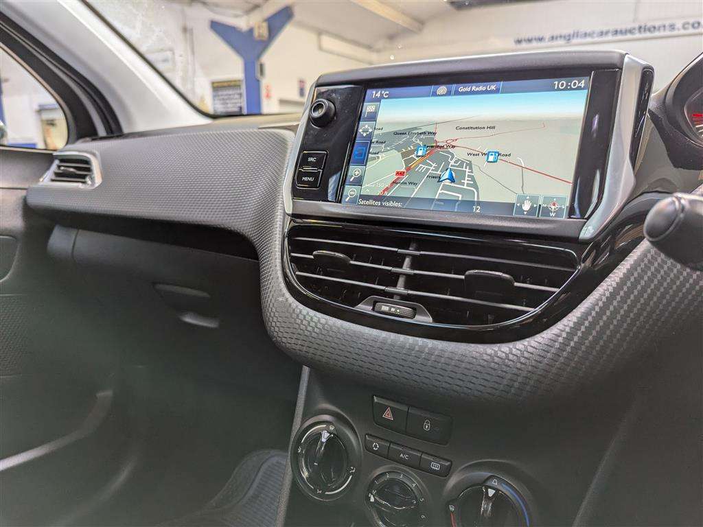 <p>2016 PEUGEOT 208 ALLURE</p>