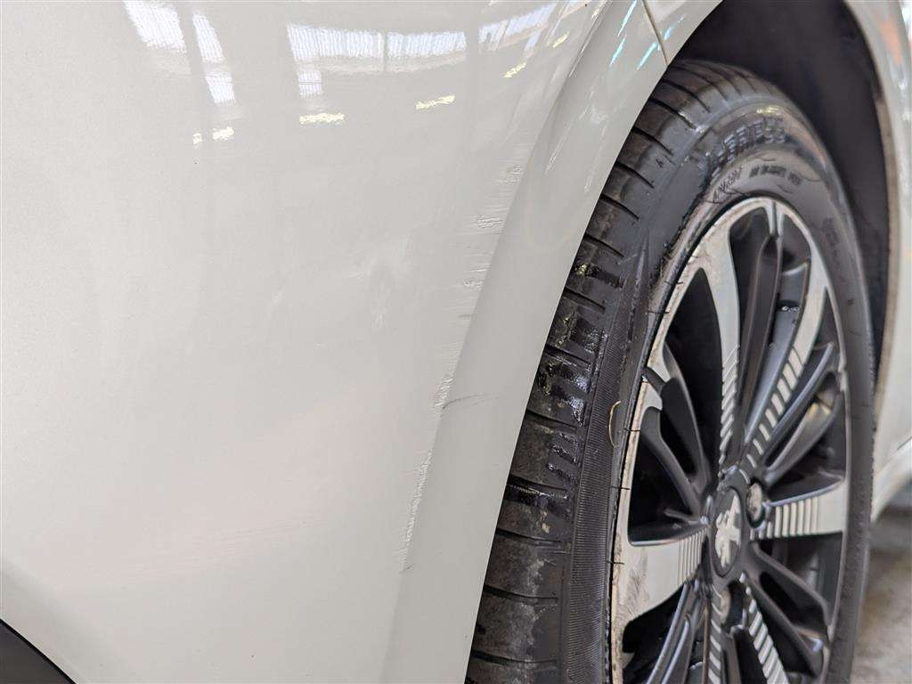 <p>2016 PEUGEOT 208 ALLURE</p>