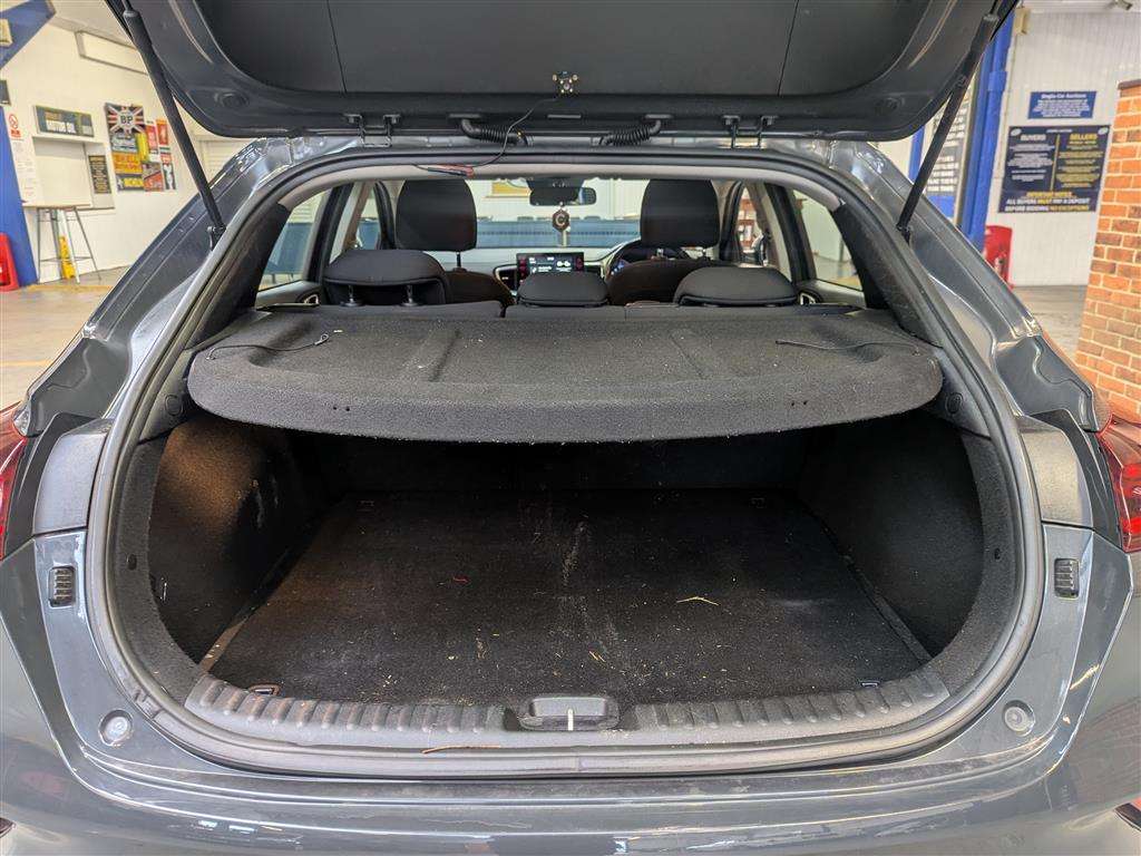 <p>2021 KIA XCEED 2 ISG</p>