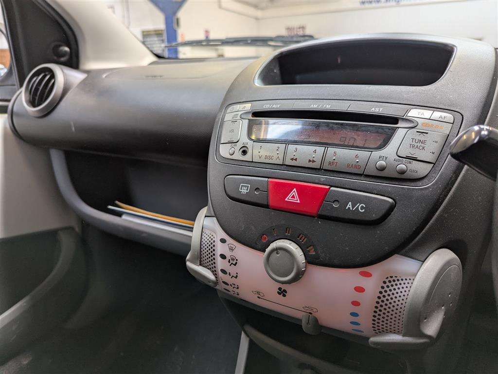 <p>2010 CITROEN C1 SPLASH</p>