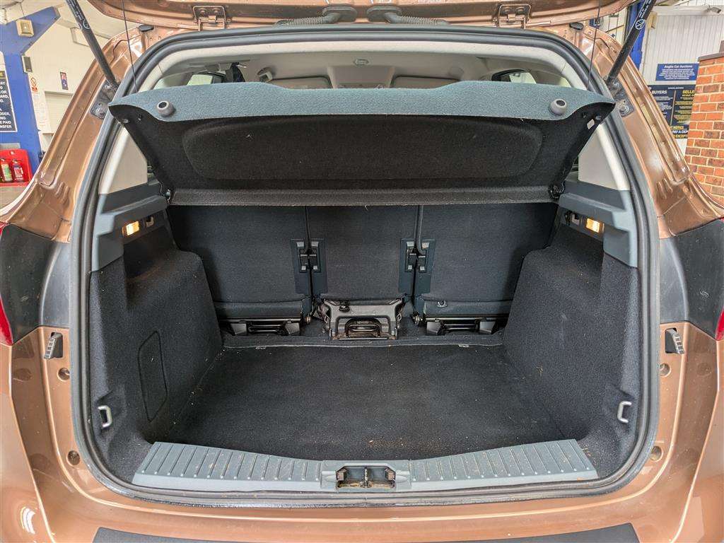 <p>2013 FORD C-MAX ZETEC TDCI</p>
