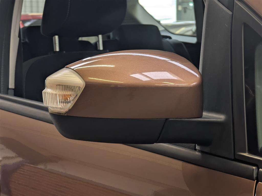 <p>2013 FORD C-MAX ZETEC TDCI</p>