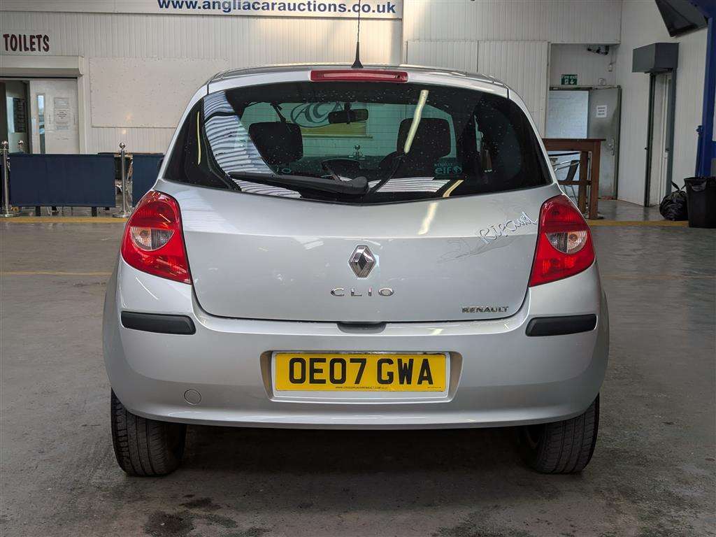 <p>2007 RENAULT CLIO RIP CURL 16V</p>