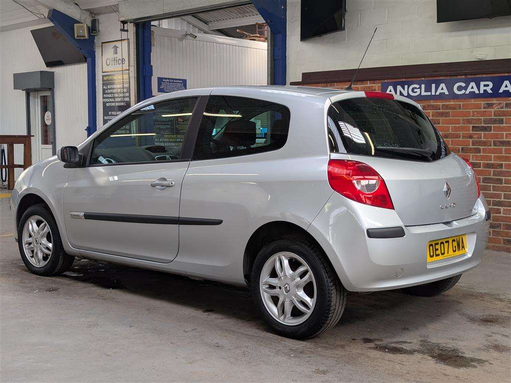 <p>2007 RENAULT CLIO RIP CURL 16V</p>
