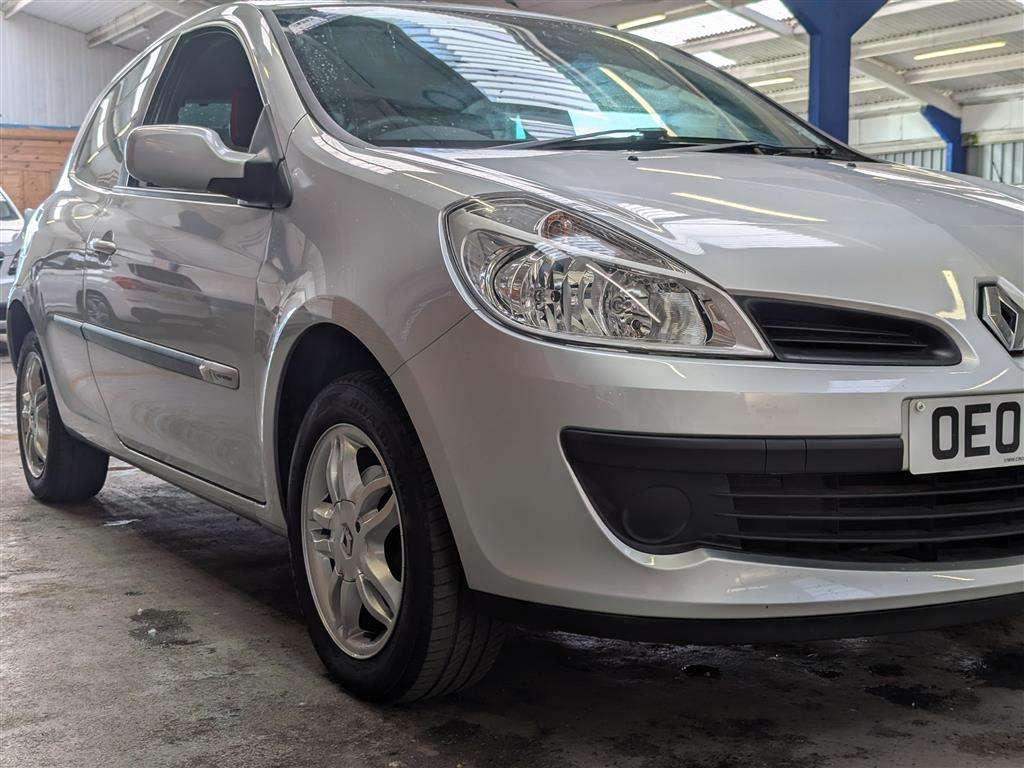 <p>2007 RENAULT CLIO RIP CURL 16V</p>