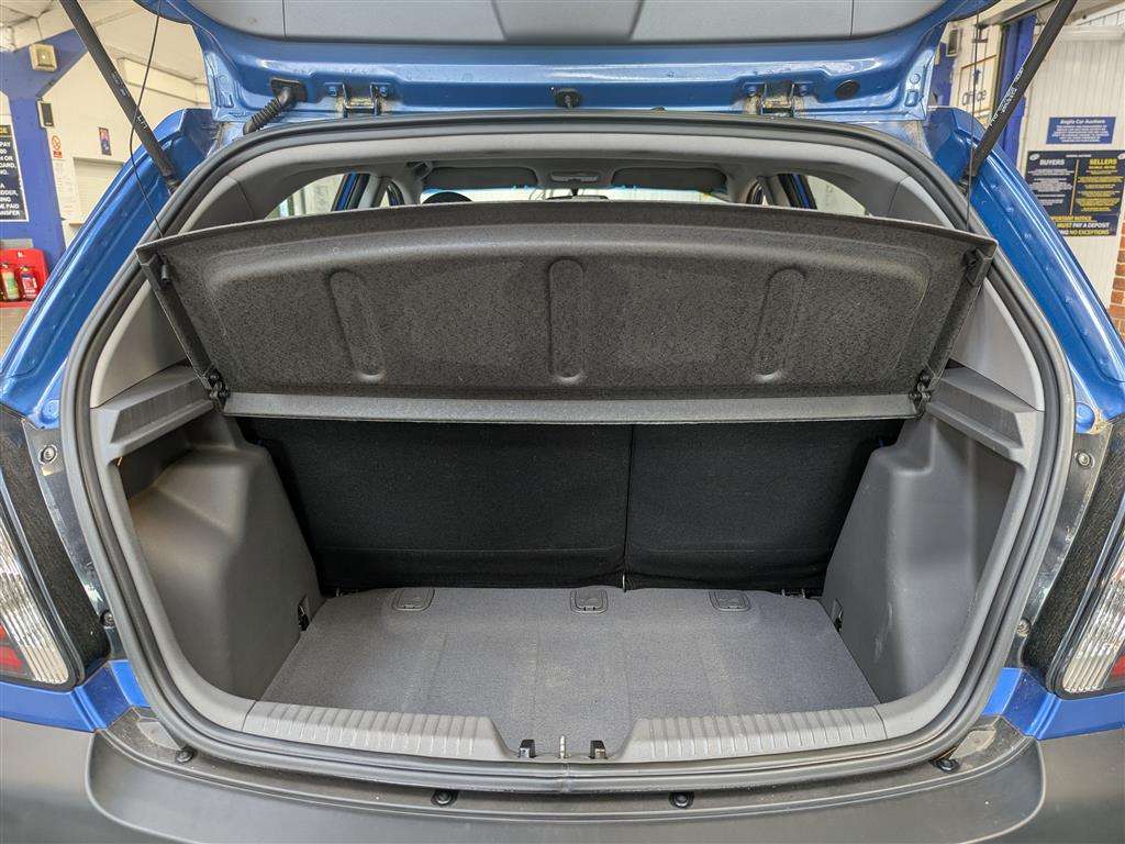 <p>2008 KIA RIO ICE</p>