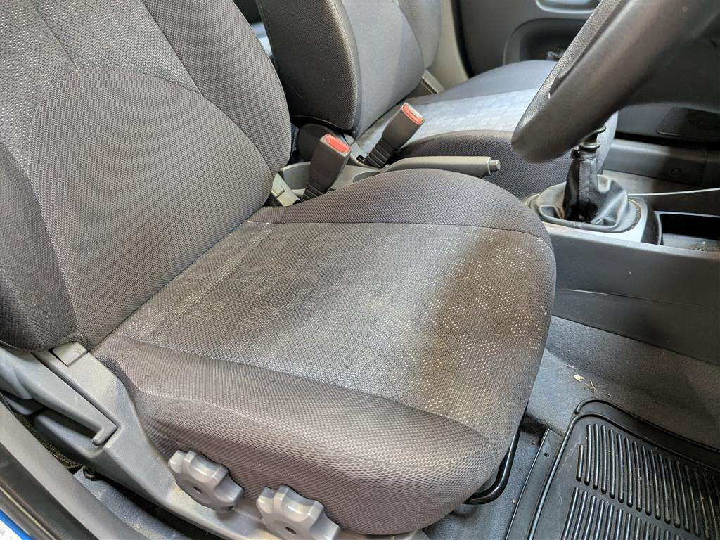 <p>2008 KIA RIO ICE</p>