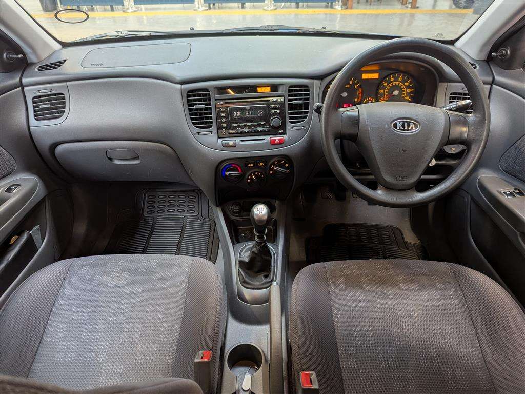 <p>2008 KIA RIO ICE</p>