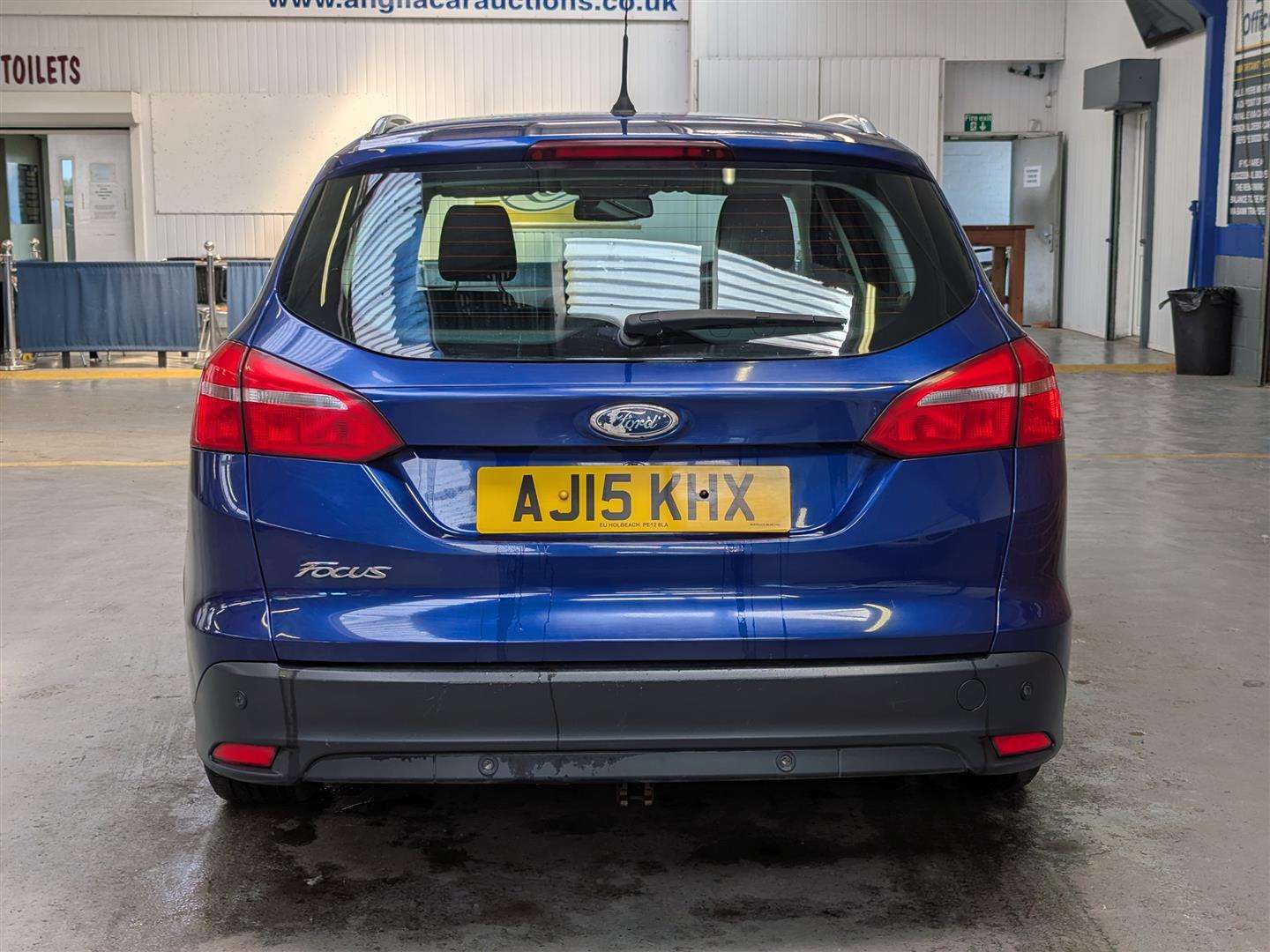 <p>2015 FORD FOCUS TITANIUM AUTO</p>