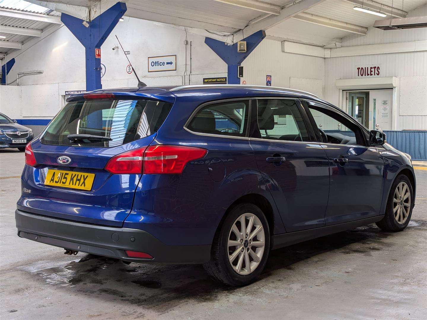 <p>2015 FORD FOCUS TITANIUM AUTO</p>
