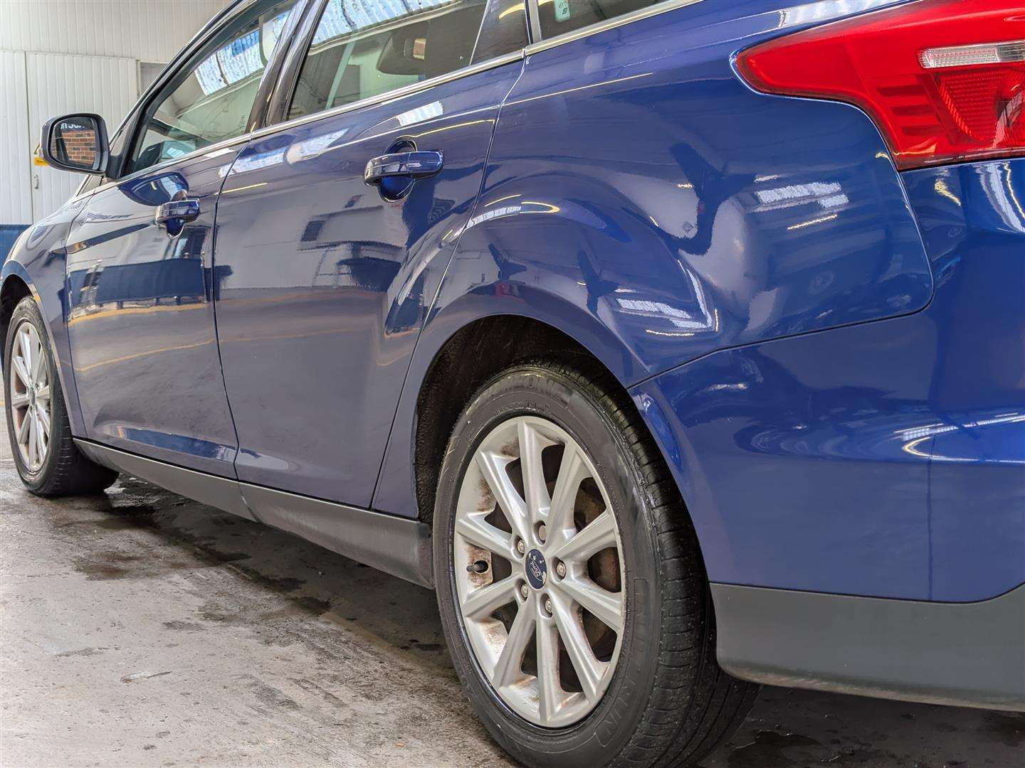 <p>2015 FORD FOCUS TITANIUM AUTO</p>