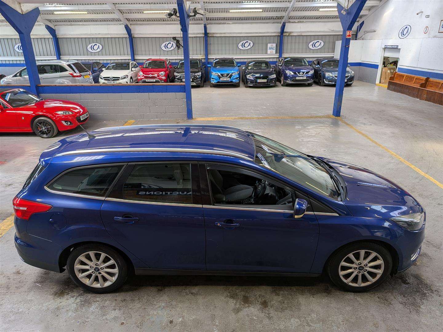 <p>2015 FORD FOCUS TITANIUM AUTO</p>