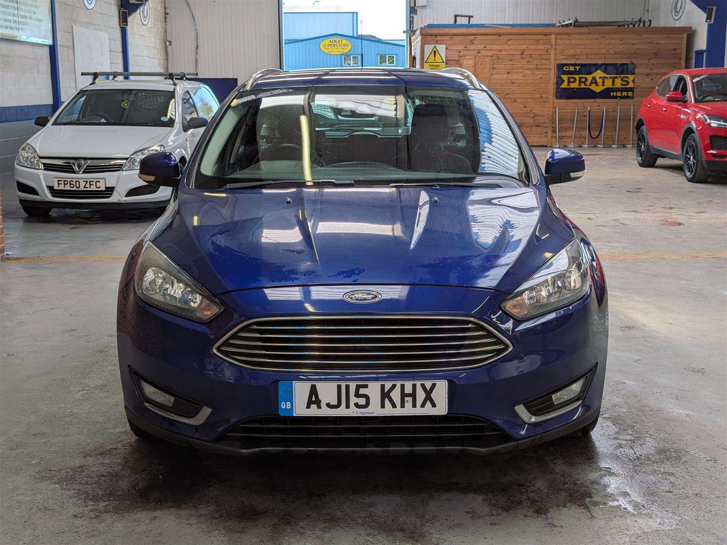 <p>2015 FORD FOCUS TITANIUM AUTO</p>