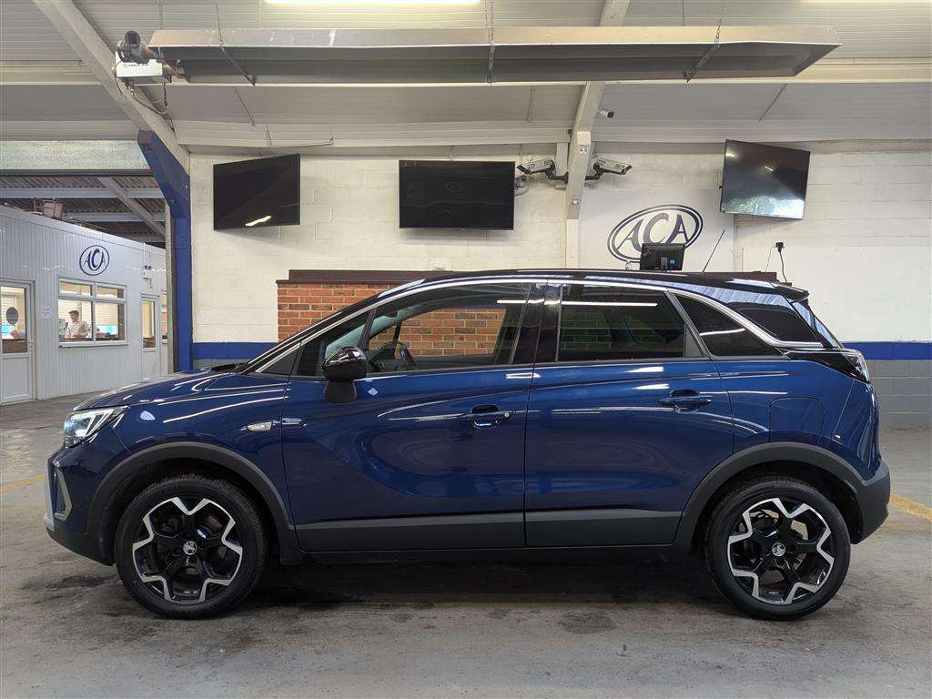 <p>2021 VAUXHALL CROSSLAND ELITE NAV TURBO</p>