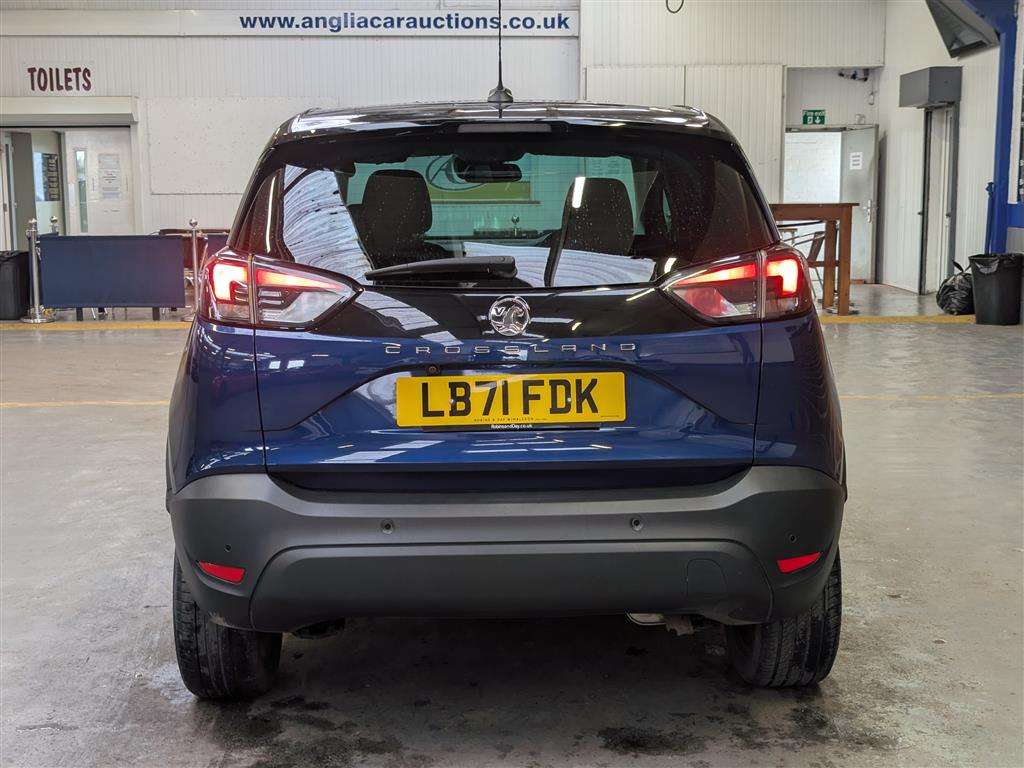 <p>2021 VAUXHALL CROSSLAND ELITE NAV TURBO</p>