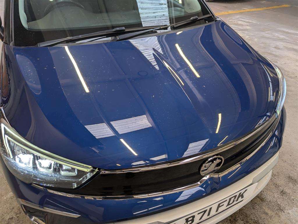 <p>2021 VAUXHALL CROSSLAND ELITE NAV TURBO</p>