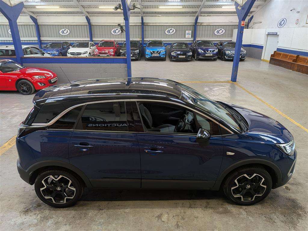 <p>2021 VAUXHALL CROSSLAND ELITE NAV TURBO</p>
