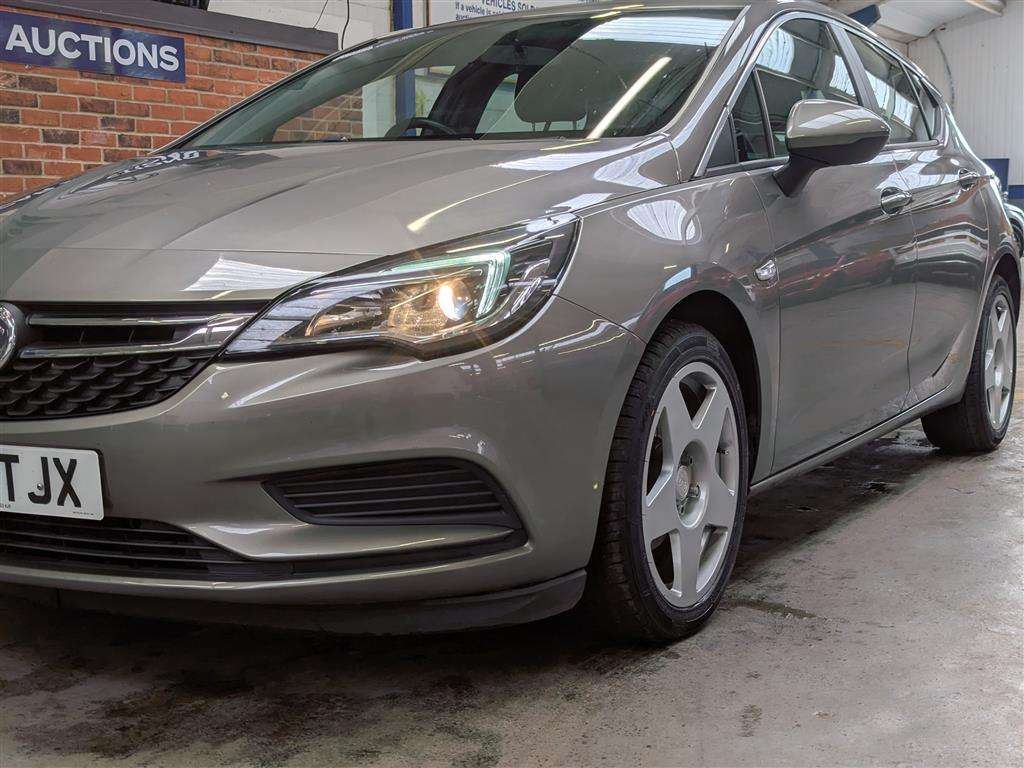 <p>2017 VAUXHALL ASTRA TECH LINE CDTI EFLE</p>