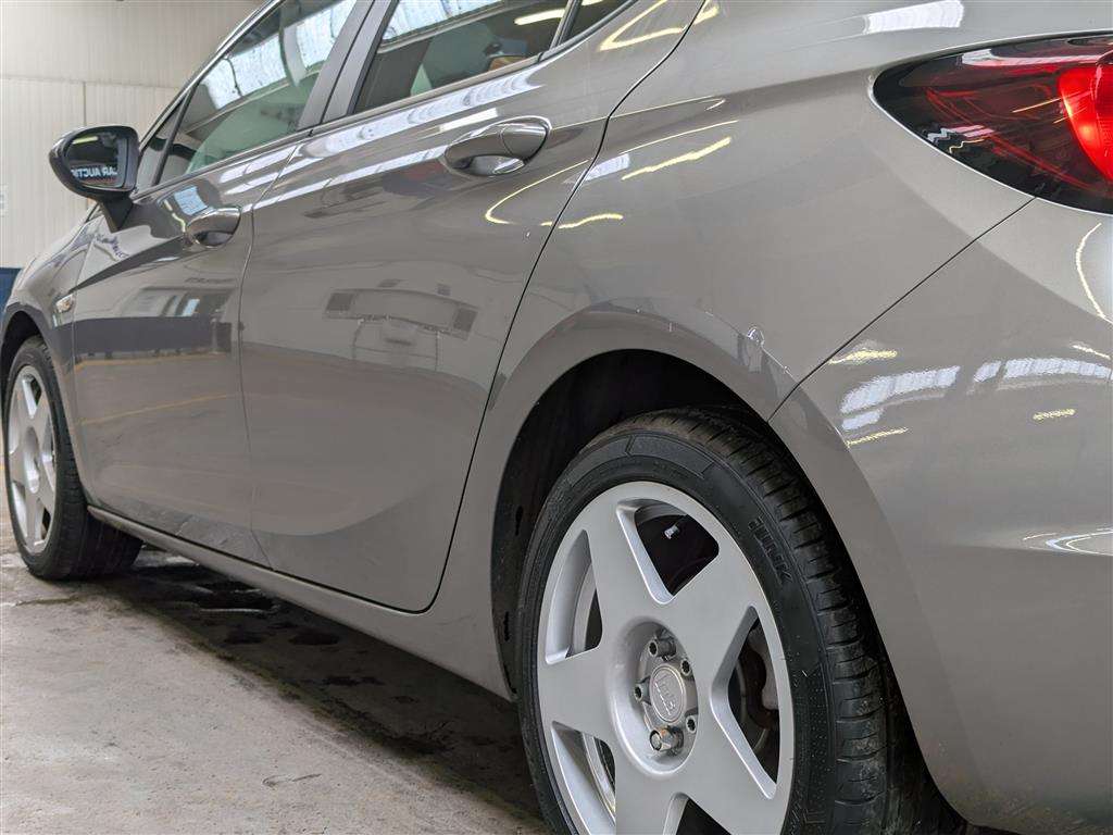 <p>2017 VAUXHALL ASTRA TECH LINE CDTI EFLE</p>