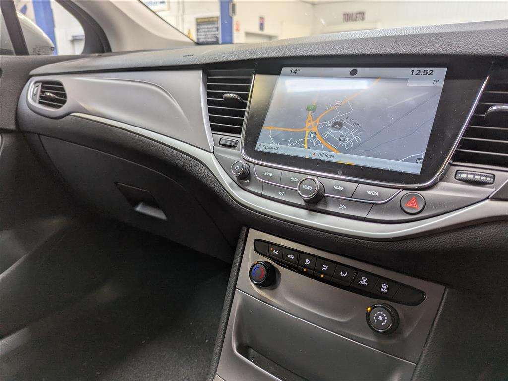 <p>2017 VAUXHALL ASTRA TECH LINE CDTI EFLE</p>