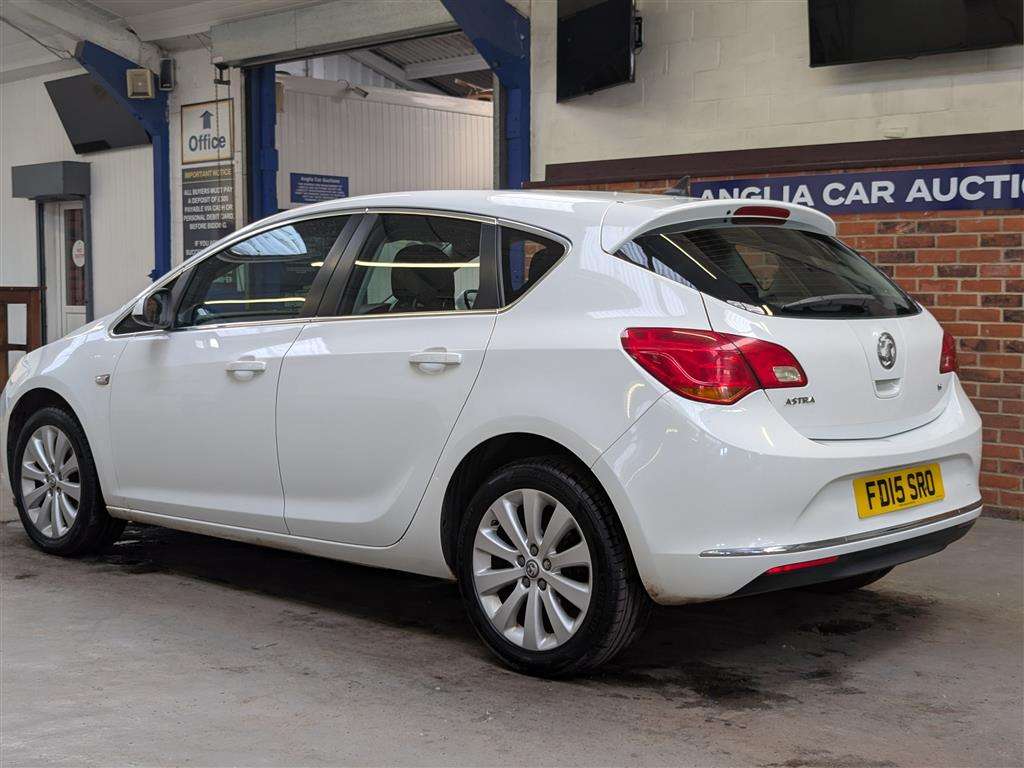 <p>2015 VAUXHALL ASTRA TECH LINE</p>
