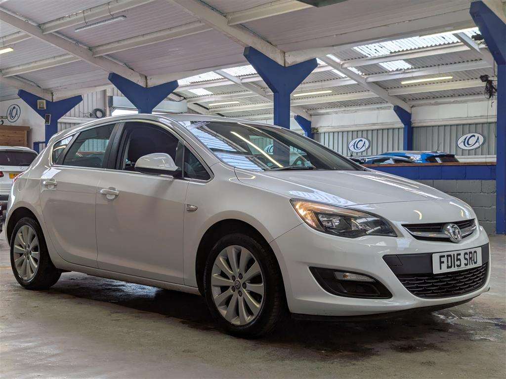 <p>2015 VAUXHALL ASTRA TECH LINE</p>