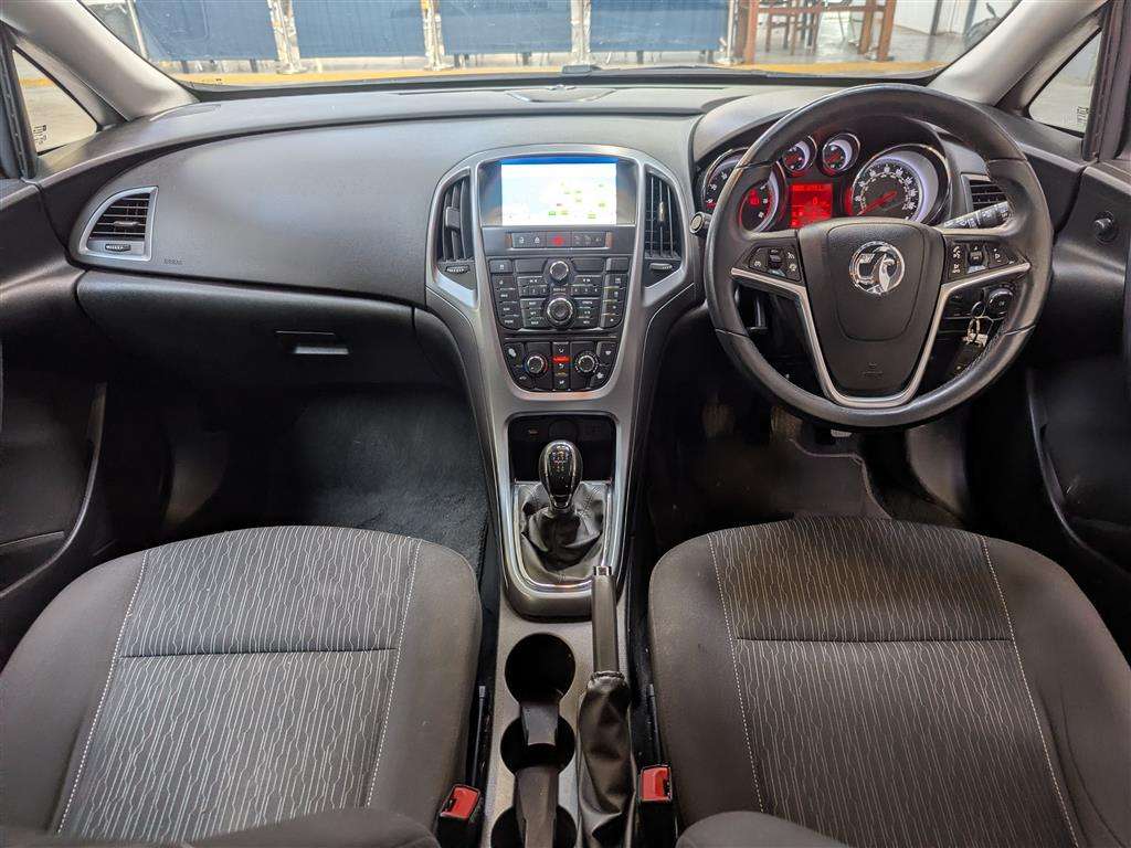 <p>2015 VAUXHALL ASTRA TECH LINE</p>